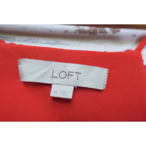 Ann Taylor LOFT Flowing V-Neck Dot Trim Strappy Cami Blouse - Picture 5 of 6